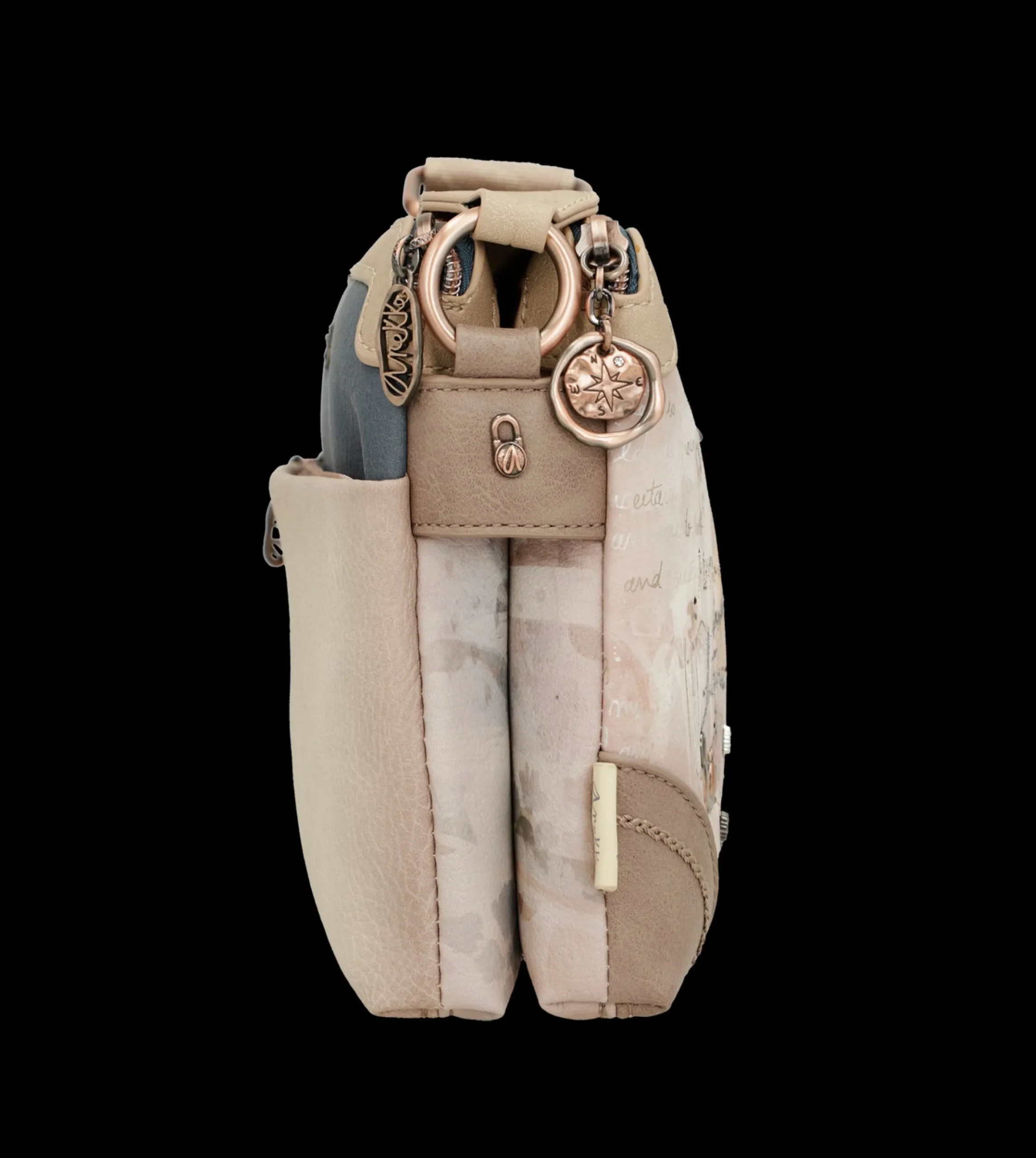 borsa_a_tracolla_anekke_c_7-3.webp Outlet Borsa a tracolla compatta e raffinata con illustrazione esclusiva Donna Borse A Tracolla