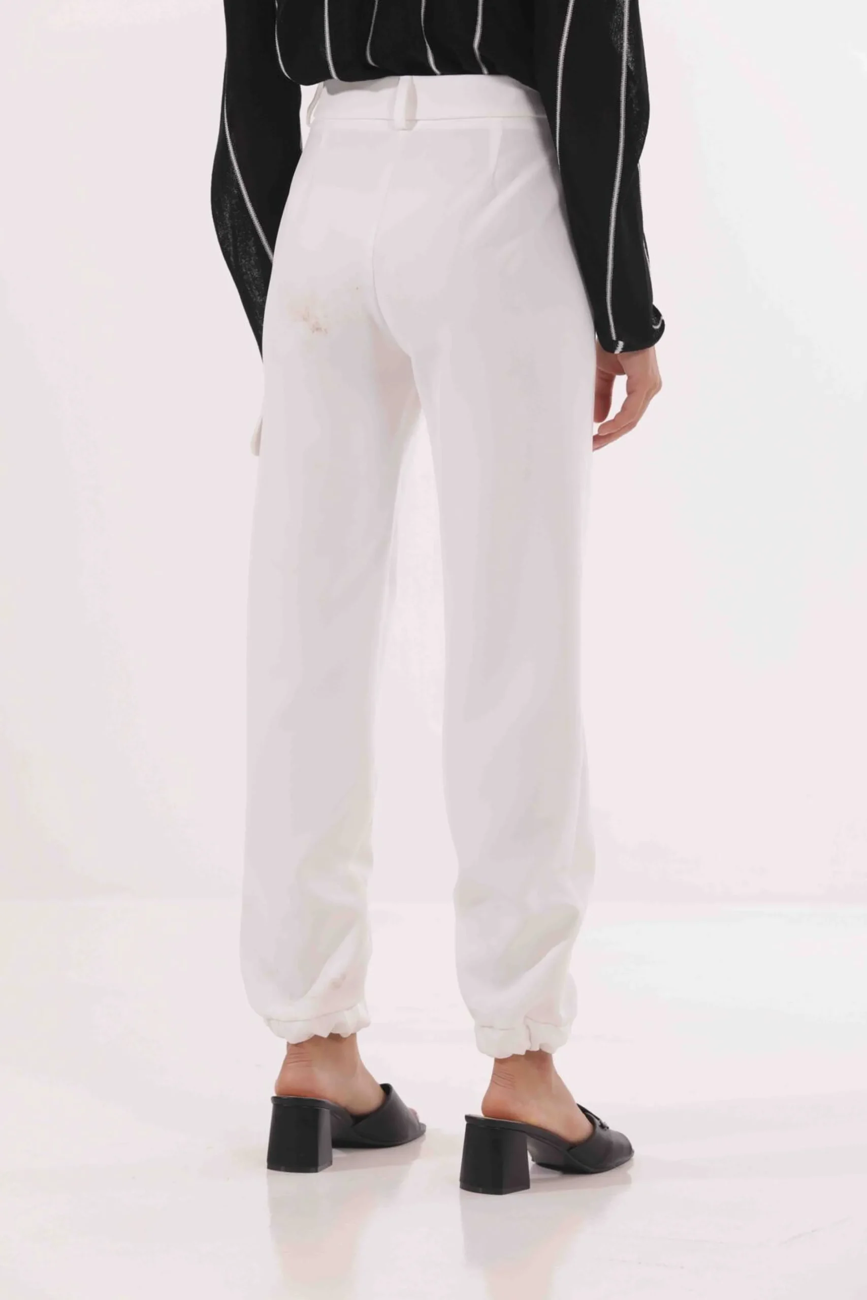 pantalone_cargo_mim_mu_da_5.webp Discount Pantalone Cargo Mimì Muà dal Design Avanguardista Donna Pantaloni