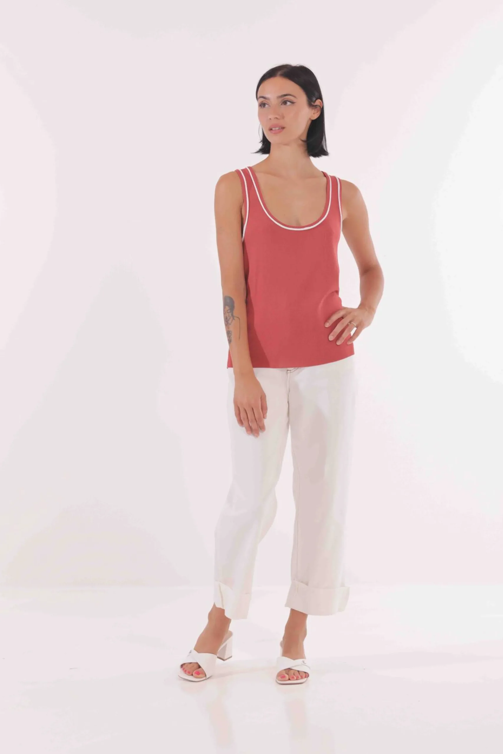 pantaloni_cropped__mimimu_0.webp Fashion Pantaloni Cropped Mimi-Mua Donna Pantaloni