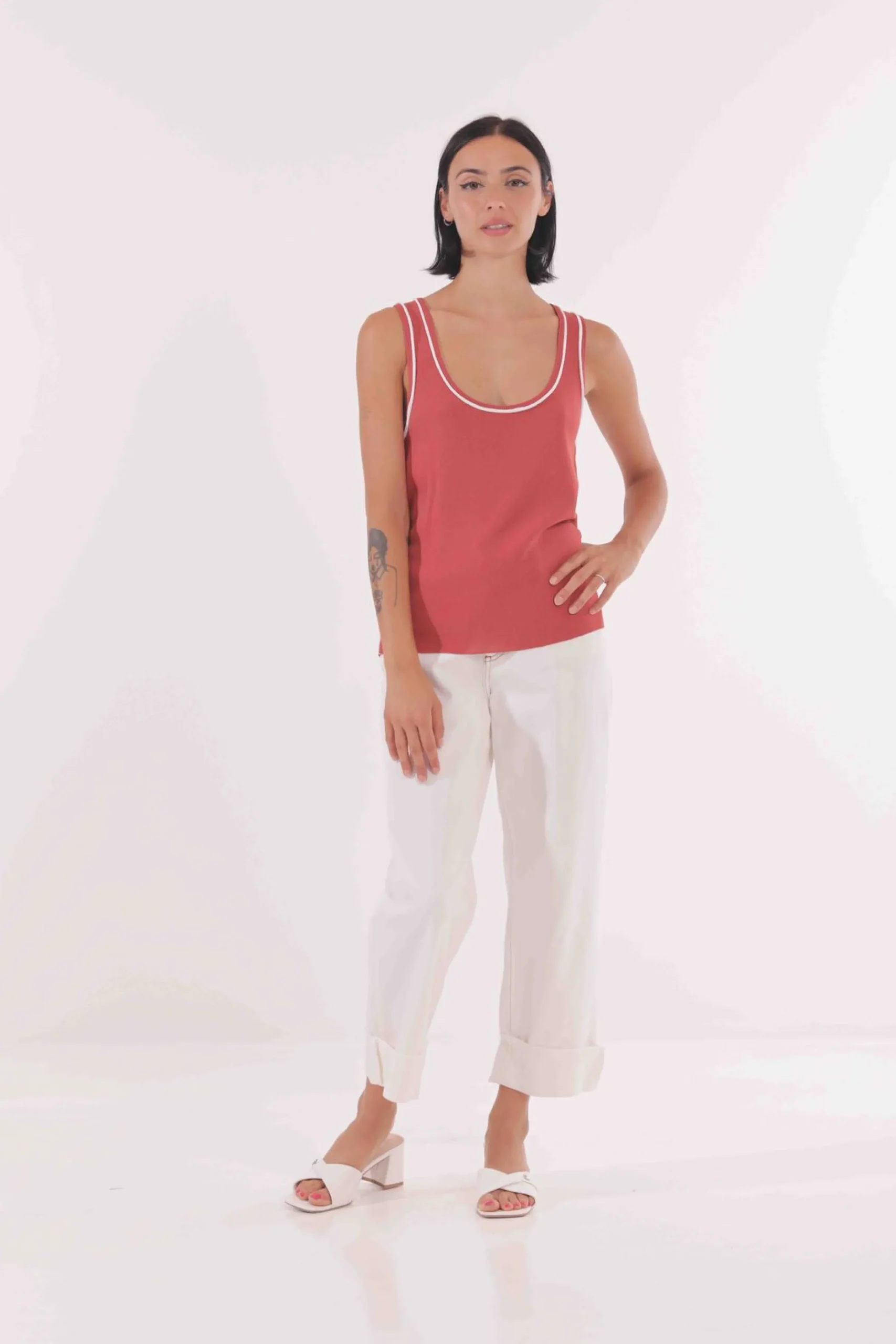pantaloni_cropped__mimimu_1.webp Fashion Pantaloni Cropped Mimi-Mua Donna Pantaloni