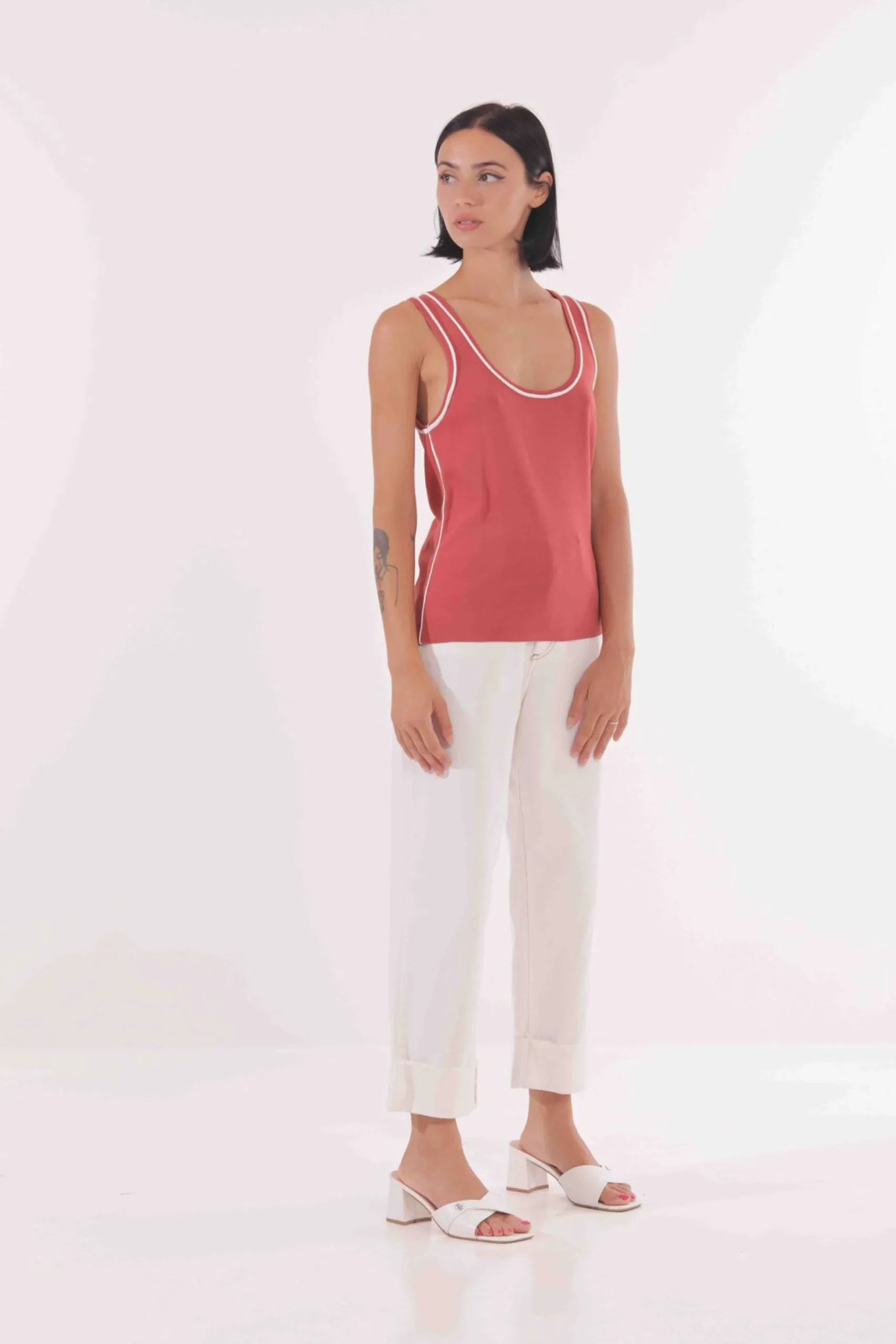 pantaloni_cropped__mimimu_3.webp Fashion Pantaloni Cropped Mimi-Mua Donna Pantaloni