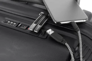 Hot Valigia bagaglio a mano rigida Impackt con USB, TSA e ruote rinforzate Trolley Cabina
