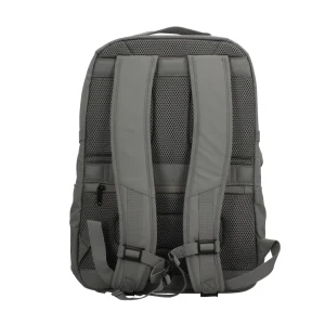 New Zaino Basics capiente e idrorepellente per laptop 15,6